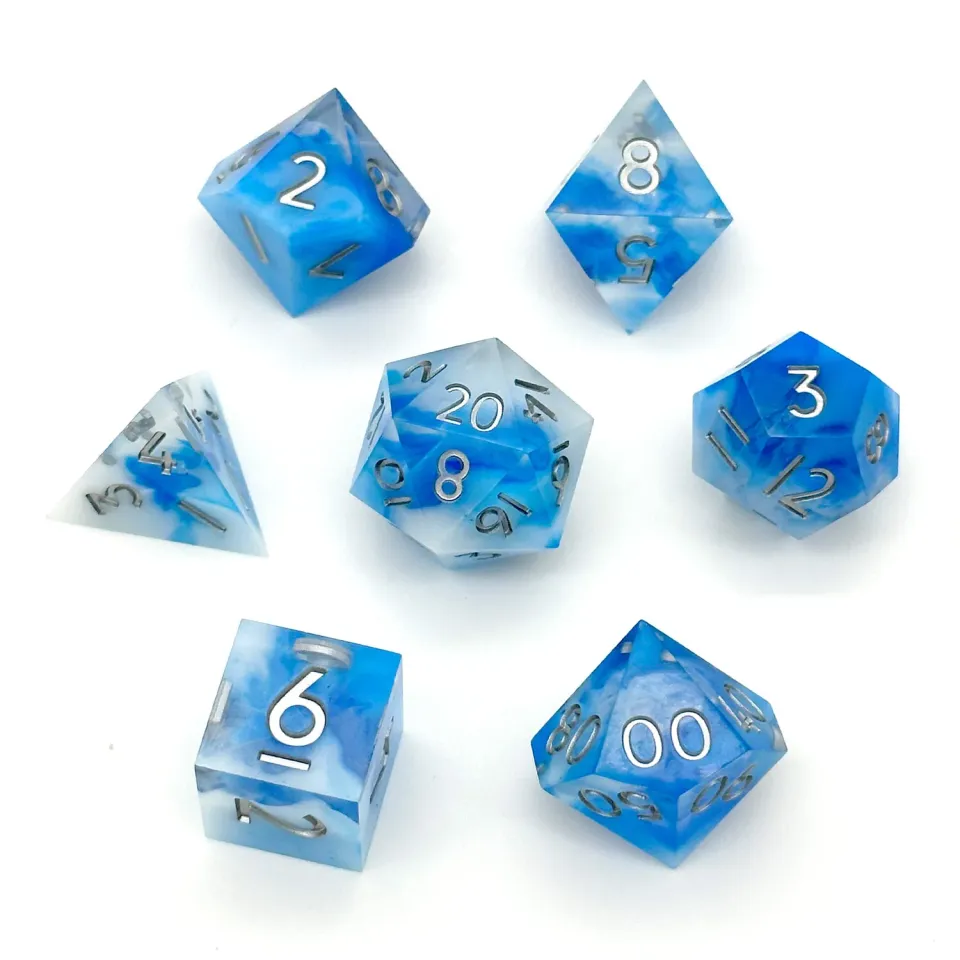 Roll A Crit Fluffy Clouds dobbelset resin 7-delig