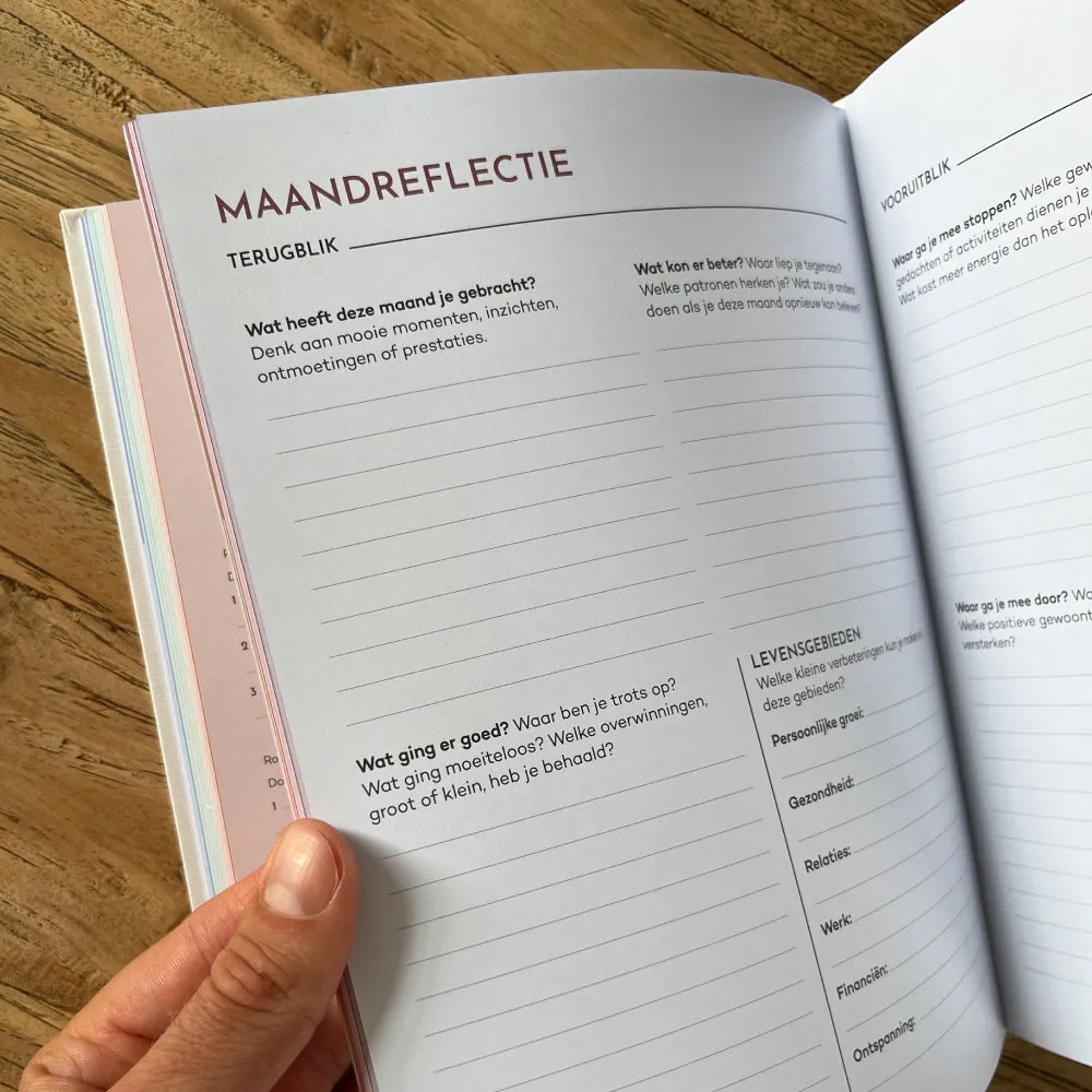 Vertellis Jaaragenda 2027 agenda met gratis journal