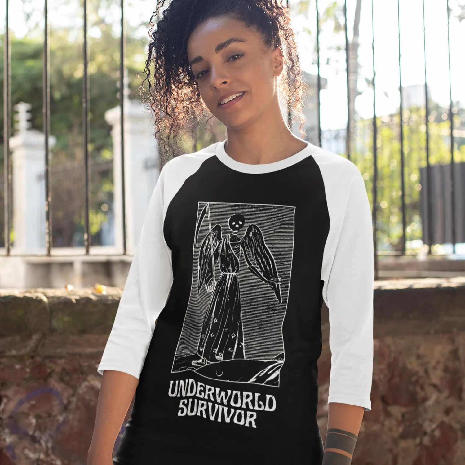 Gen Con Underworld Survivor raglan T-shirt 3/4 mouw