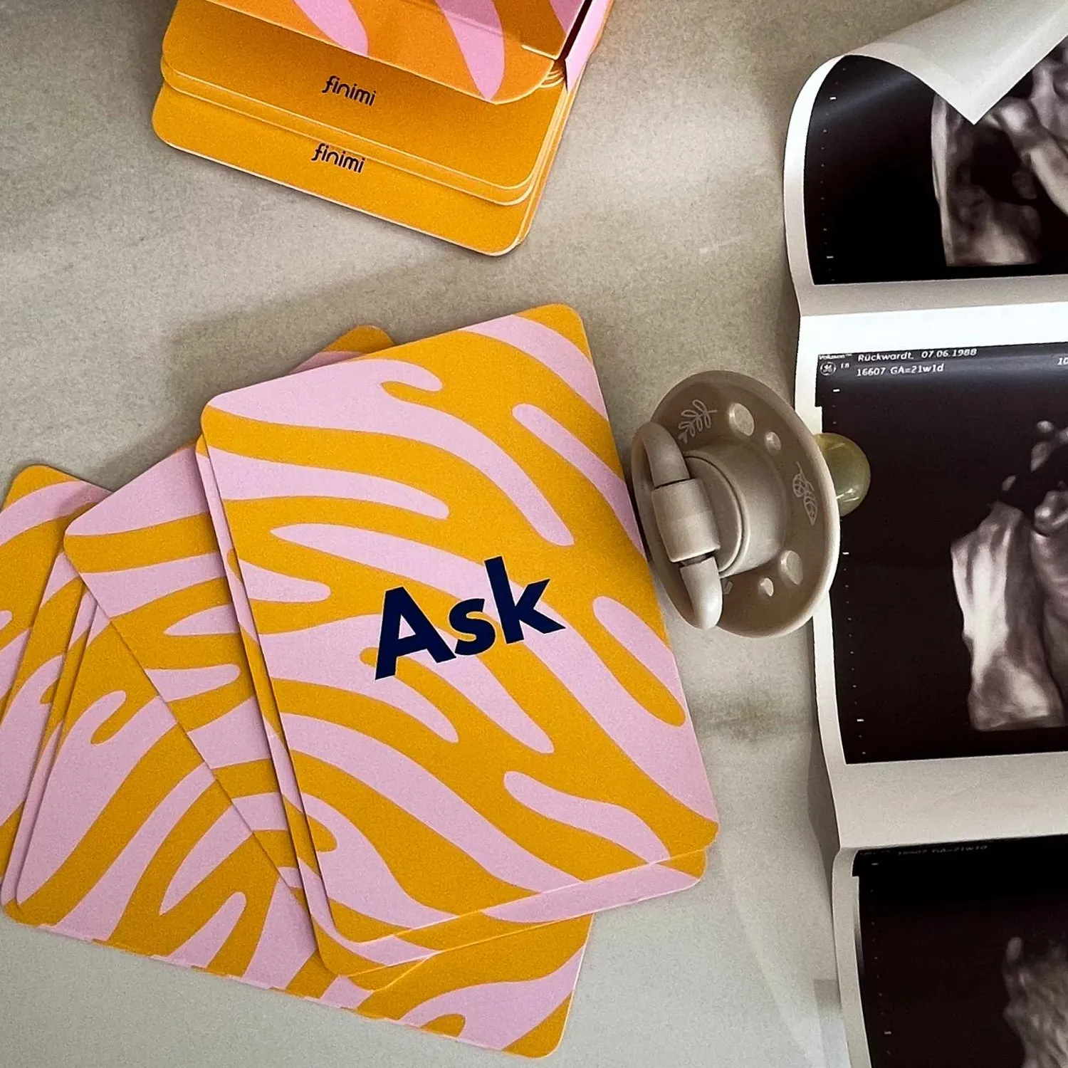 Finimi Ask & Task Geburt kaartspel 52 kaarten ouders-to-be