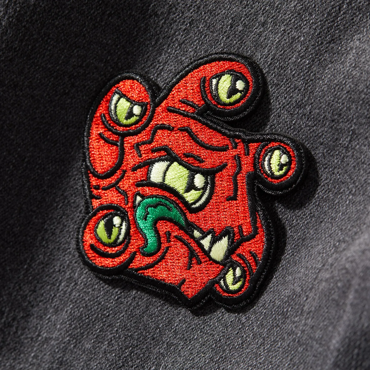 Roll A Crit Eye Tyrant patch opstrijkbaar geborduurd